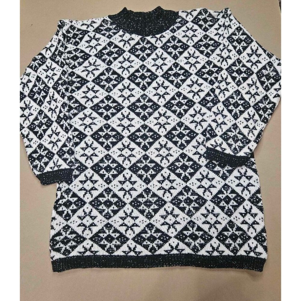 Vintage American Pride Black And White With Silver Accent Sweater Sz M NWT Made